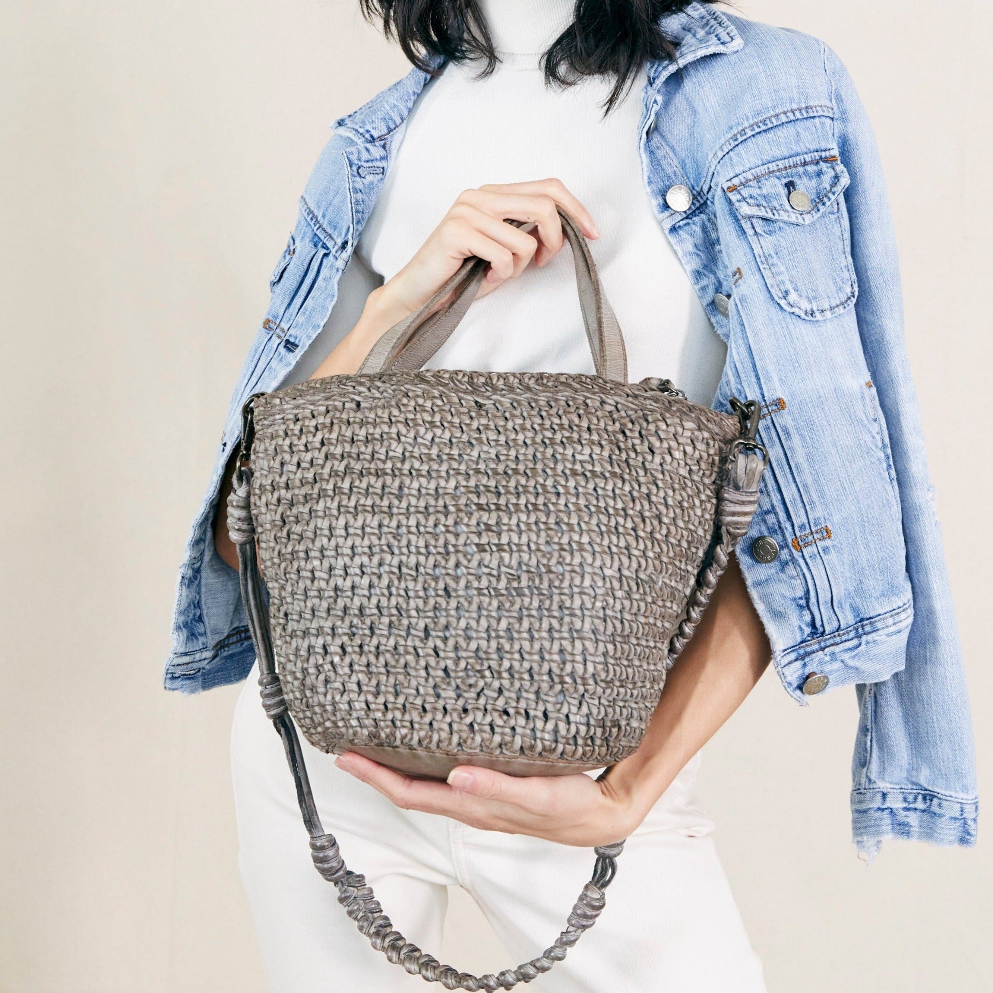 Neela Leather Crossbody Bag - Image 2