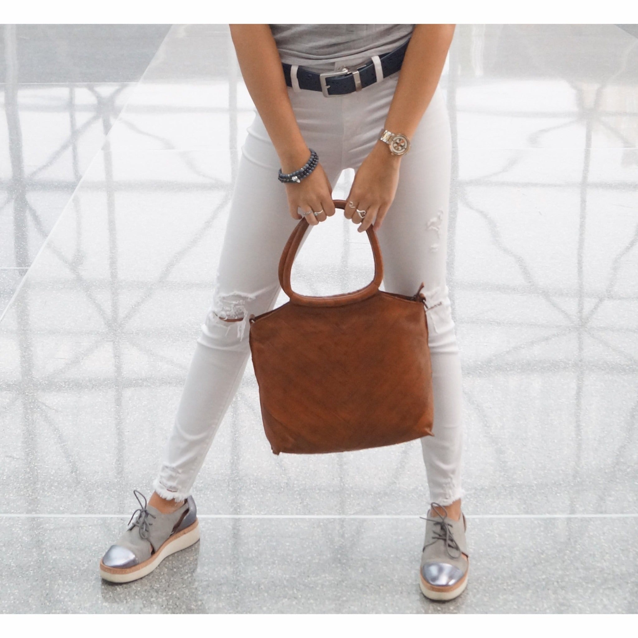 Dalton Leather Crossbody Bag - Image 15