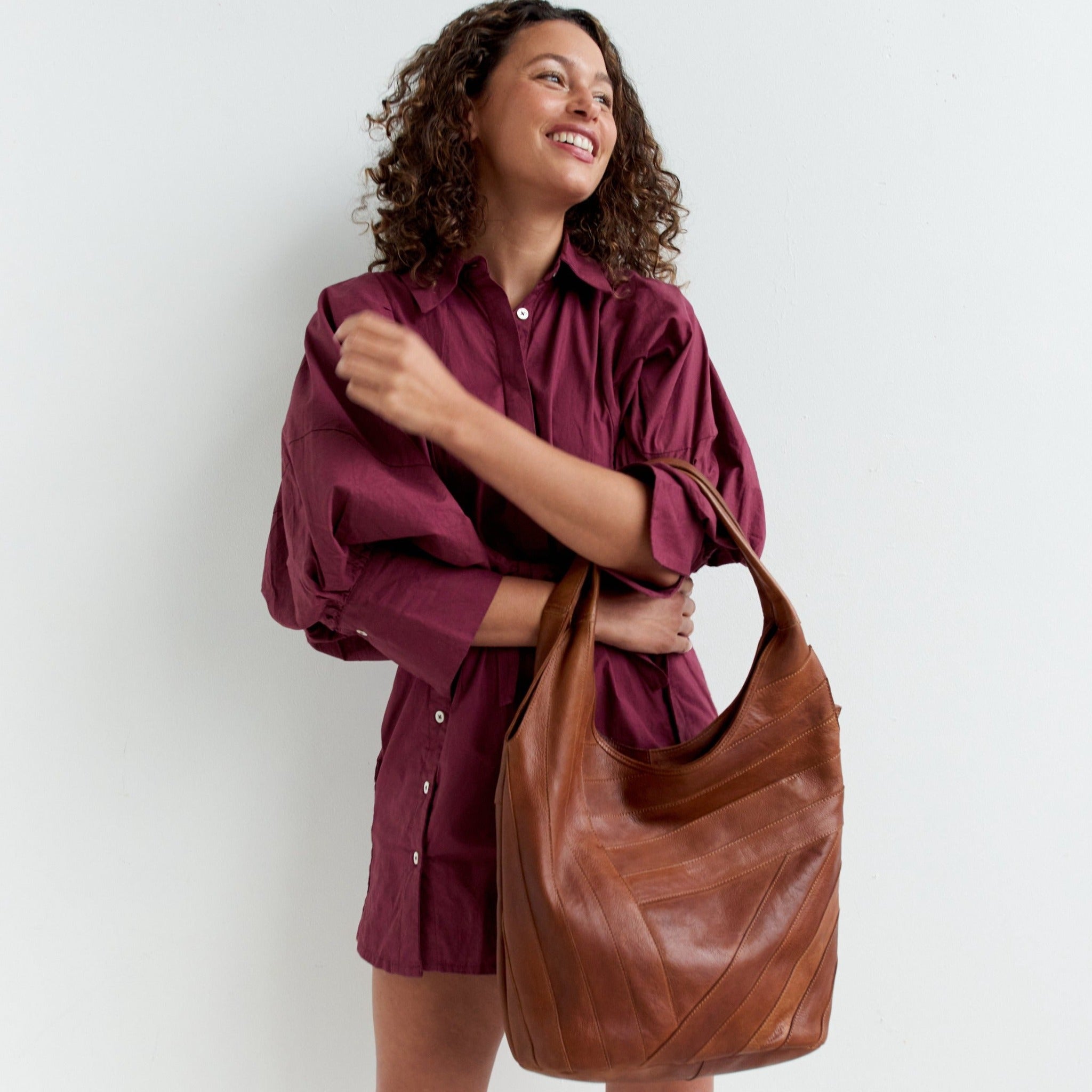 Kiki Leather Shoulder Bag - Image 6