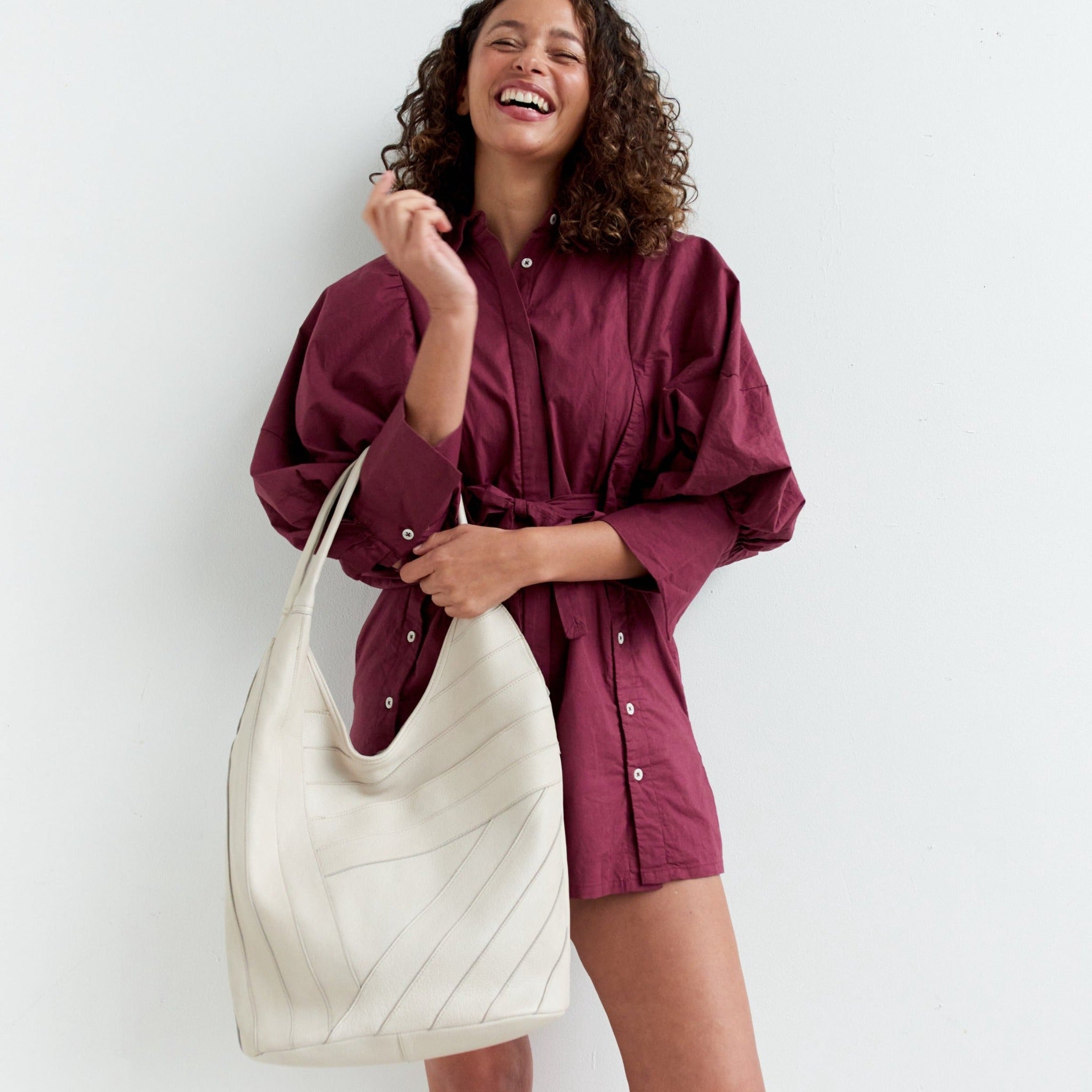 Kiki Leather Shoulder Bag - Image 10