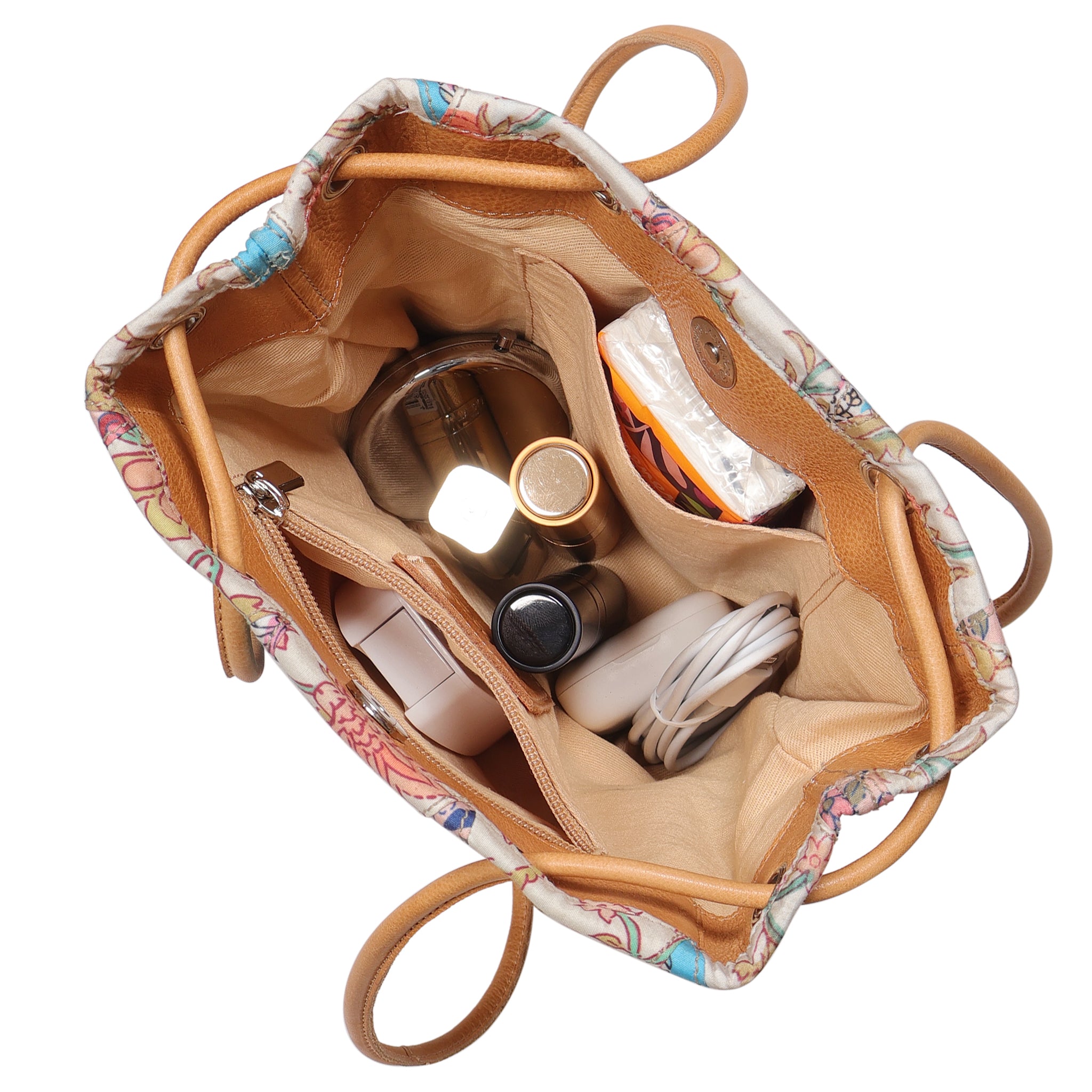 Cassidy Leather Crossbody Bag - Image 11