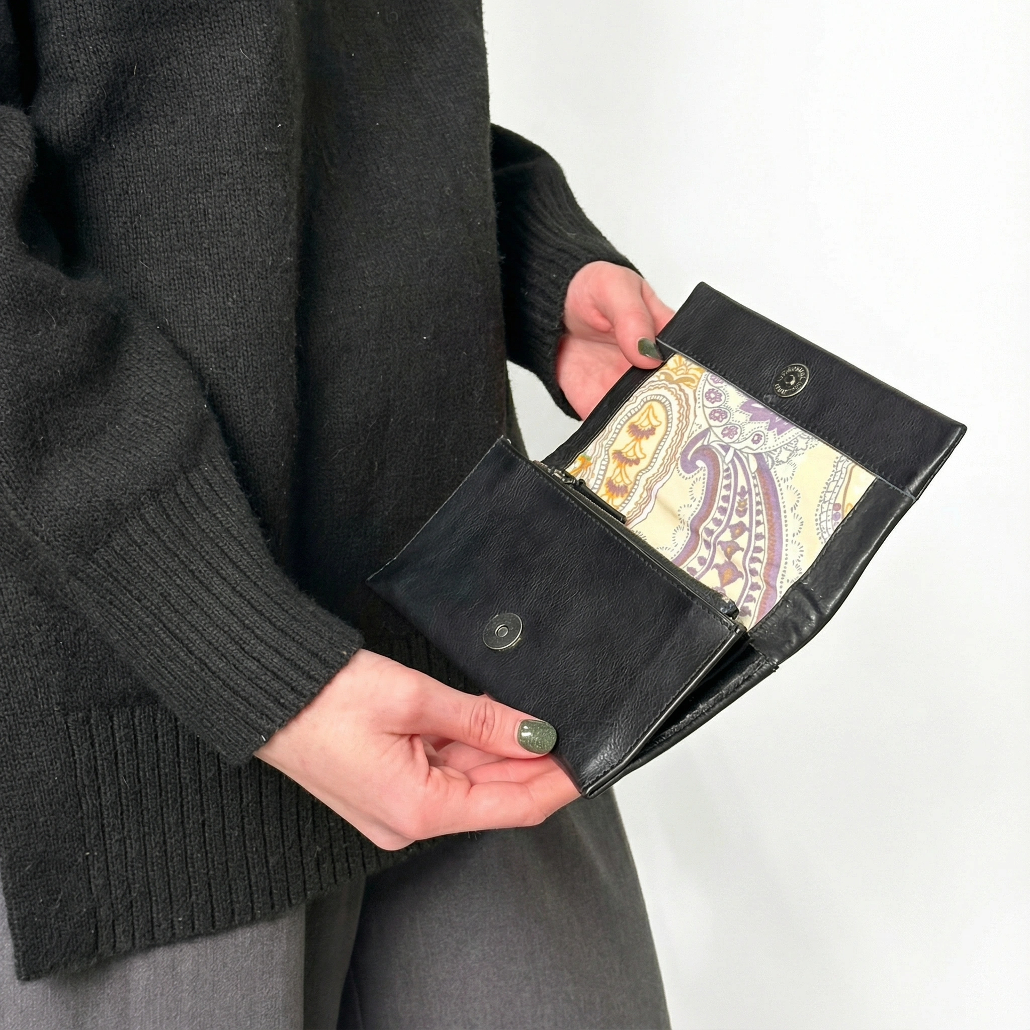 Eloise Heart Leather Wallet - Image 4