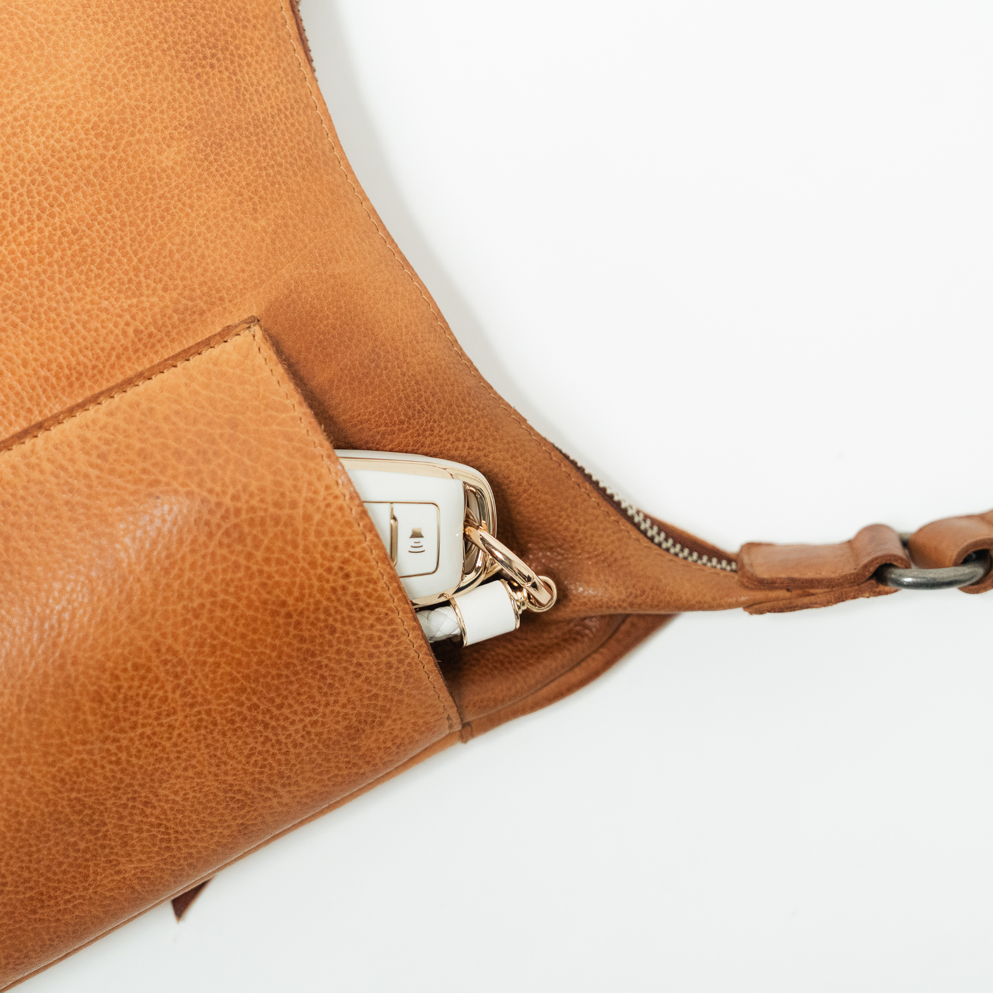Kerry Leather Crossbody Bag - Image 12