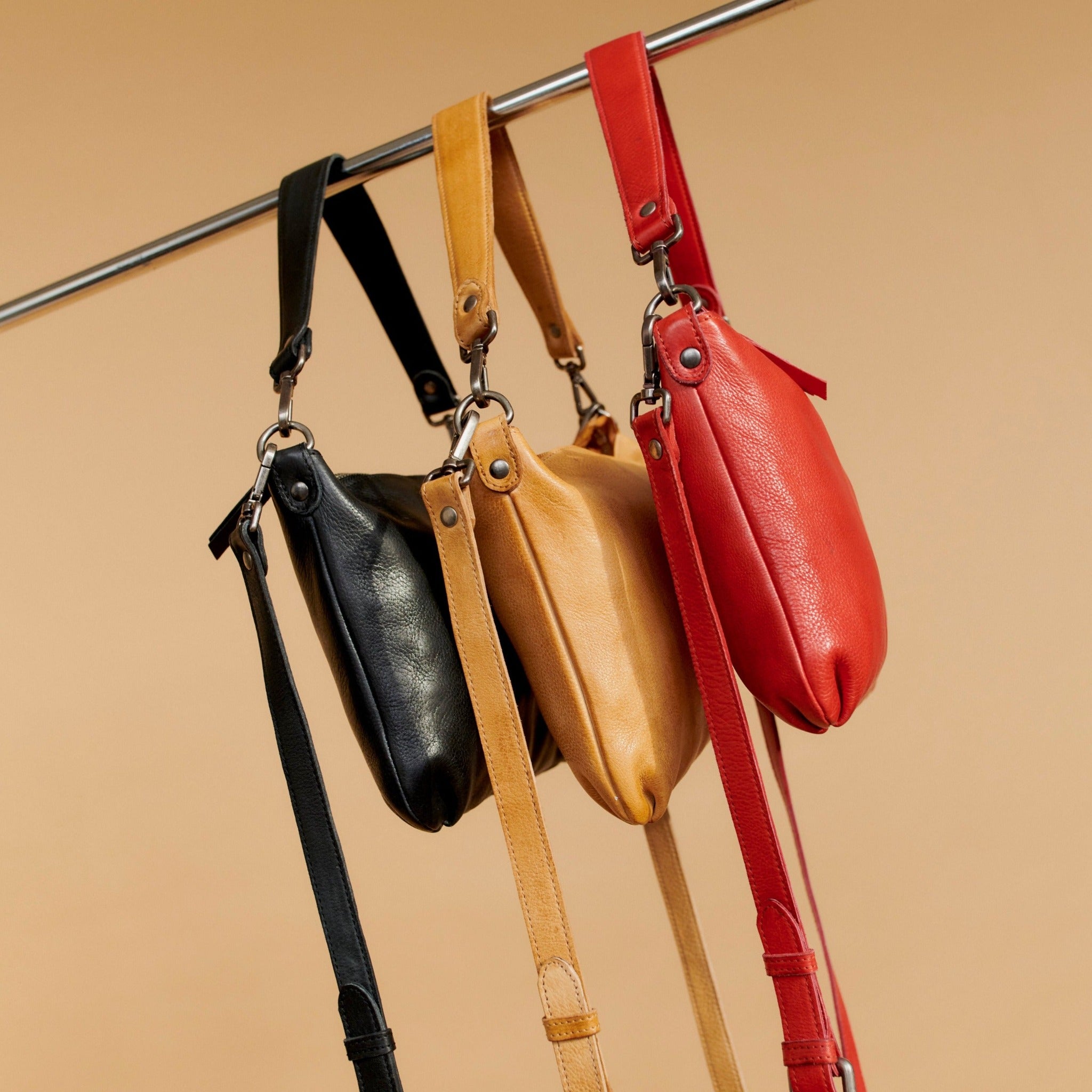 Stevie Leather Crossbody Bag - Image 17