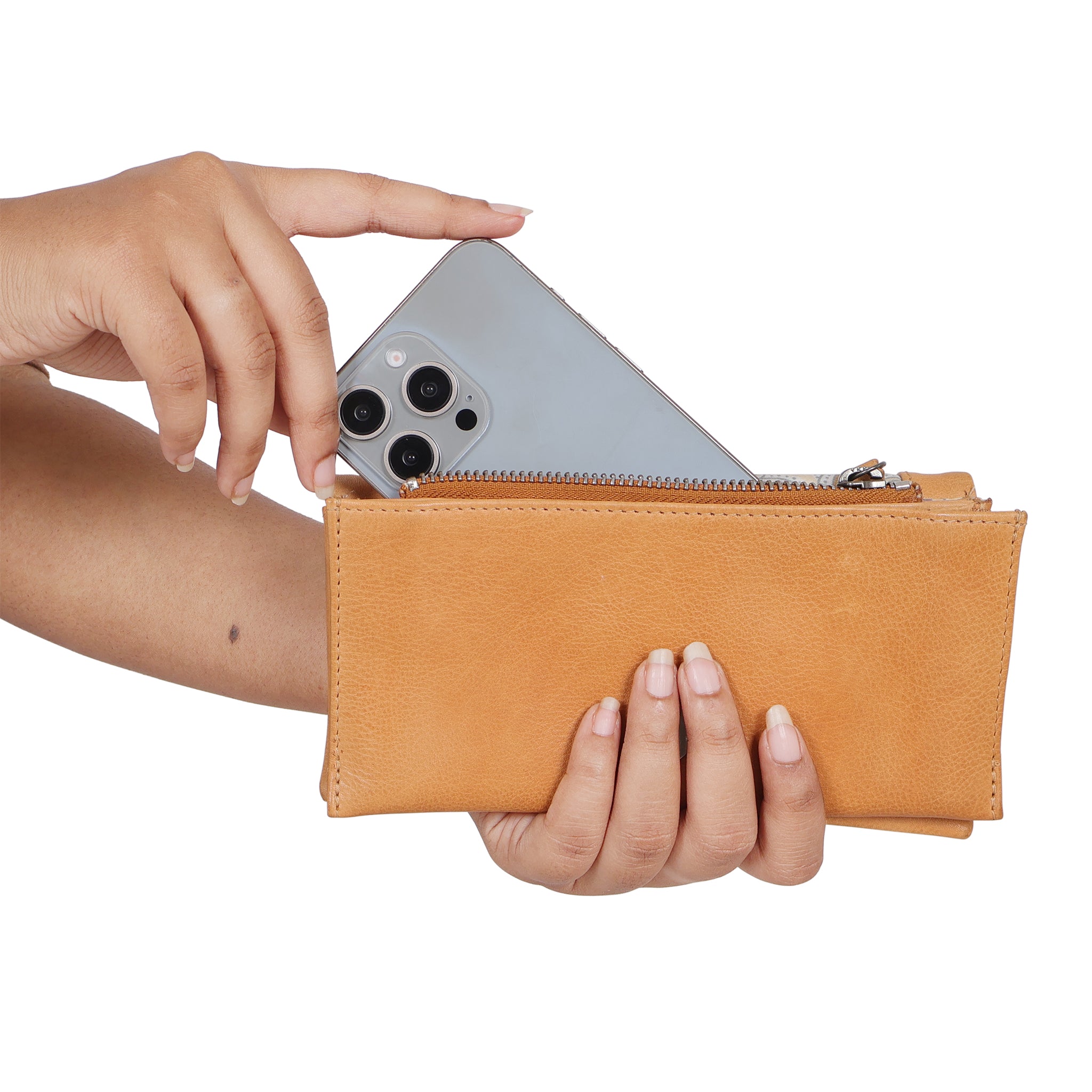 Eloise Heart Leather Wallet - Image 9