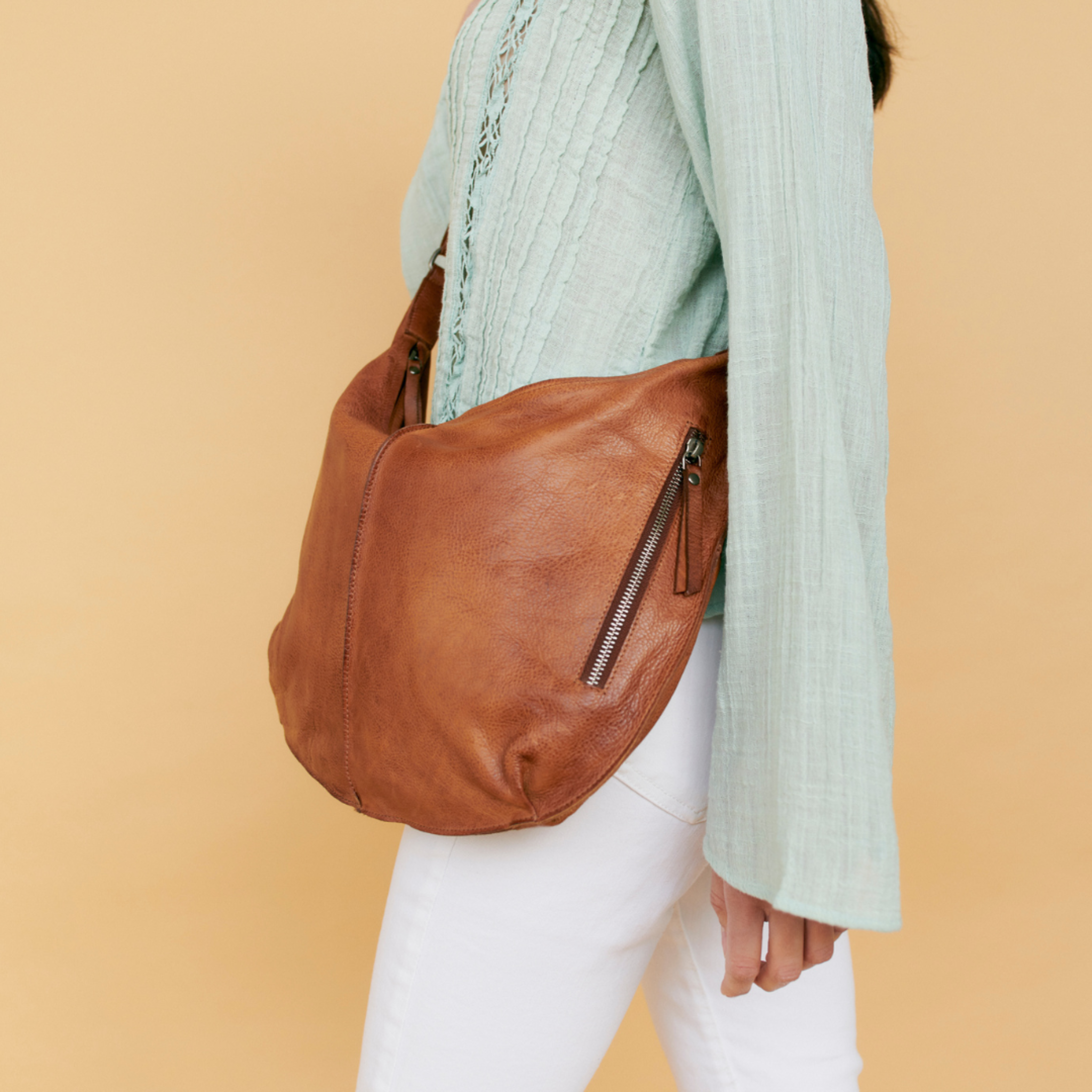 Jackson Leather Crossbody Bag - Image 7
